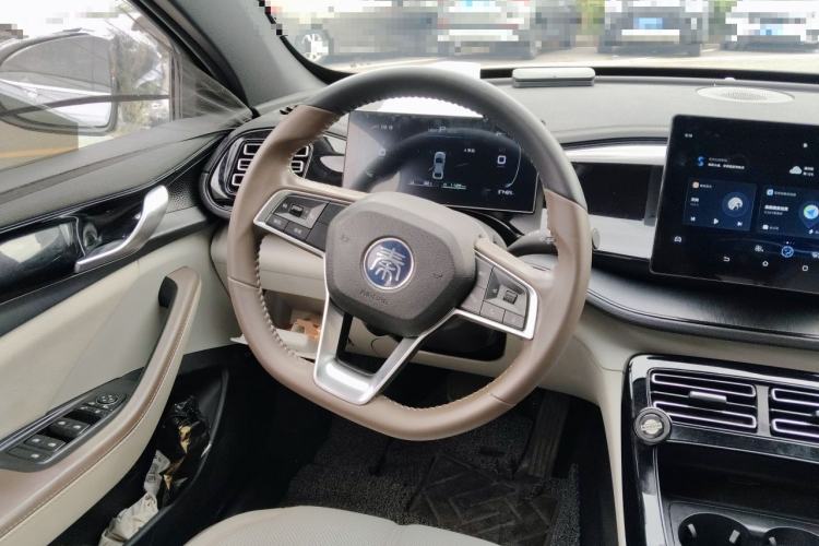 Used BYD Qin PLUS 2024 HONOR Edition DM-i 55KM Leading Model Steering Wheel