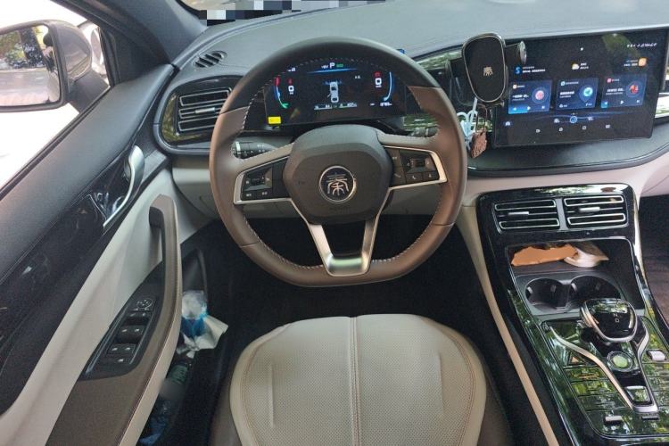 Used BYD Qin PLUS 2024 HONOR Edition DM-i 55KM Leading Model Steering Wheel