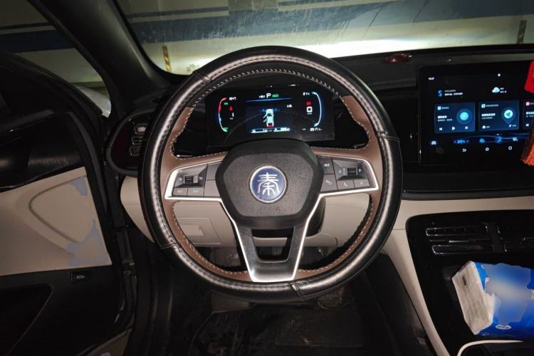 Used BYD Qin PLUS 2024 HONOR Edition DM-i 55KM Leading Model Steering Wheel