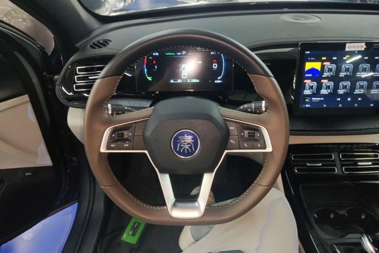 Used BYD Qin PLUS 2024 HONOR Edition DM-i 55KM Leading Model Steering Wheel