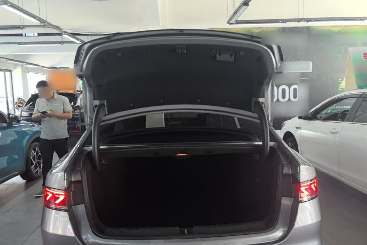Used BYD Qin PLUS 2024 Honor Edition EV 510KM Leading Model Trunk