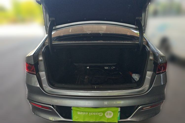 Used BYD Qin PLUS 2024 HONOR Edition DM-i 55KM Leading Model Trunk