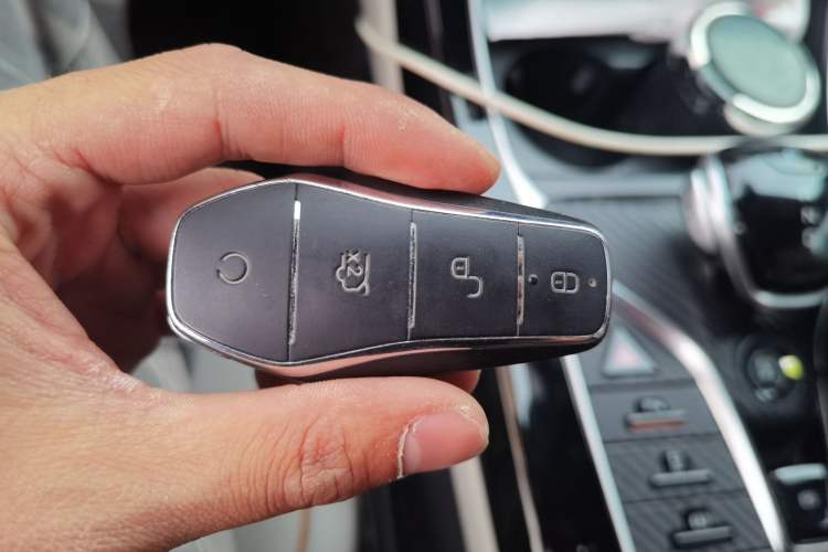Used BYD Qin PLUS 2024 HONOR Edition DM-i 120KM Leading Model Vehicle Key