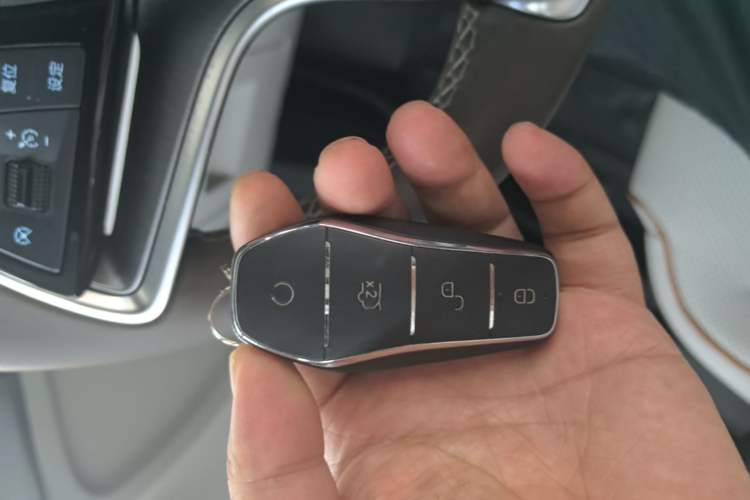 Used BYD Qin PLUS 2024 Honor Edition EV 510KM Leading Model Vehicle Key