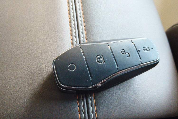 Used BYD Qin PLUS 2024 HONOR Edition DM-i 55KM Leading Model Vehicle Key
