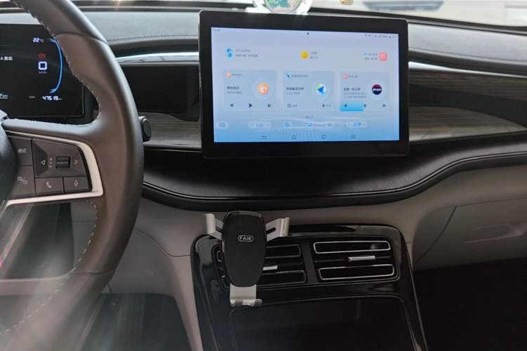 Used BYD Qin PLUS 2024 HONOR Edition DM-i 55KM Leading Model Audio And AC Panel