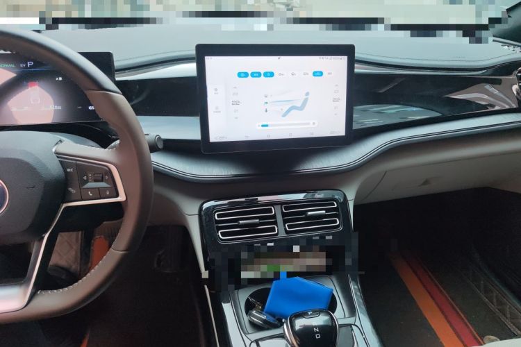 Used BYD Qin PLUS 2024 HONOR Edition DM-i 55KM Leading Model Audio And AC Panel