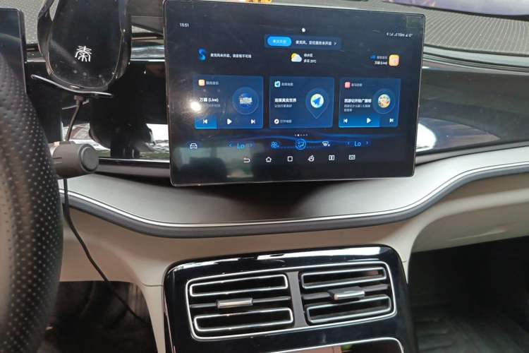 Used BYD Qin PLUS 2024 Honor Edition EV 510KM Beyond Model Audio And AC Panel