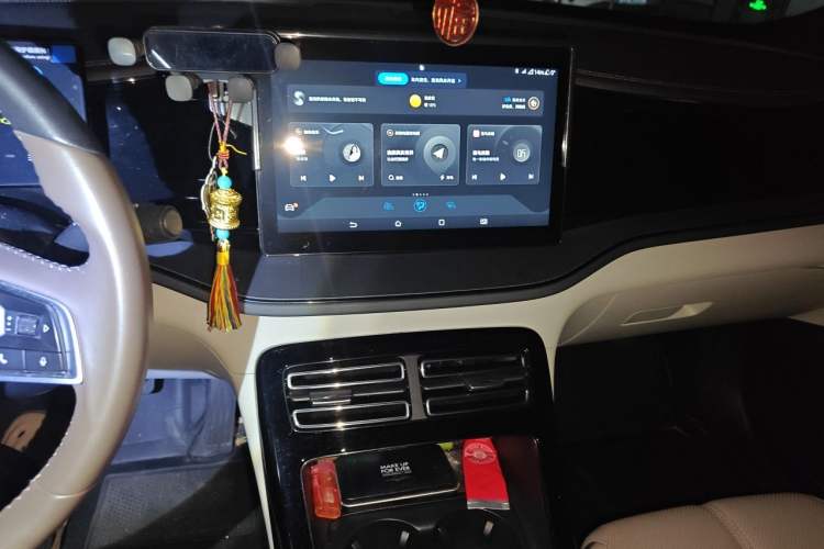 Used BYD Qin PLUS 2024 HONOR Edition DM-i 55KM Leading Model Audio And AC Panel