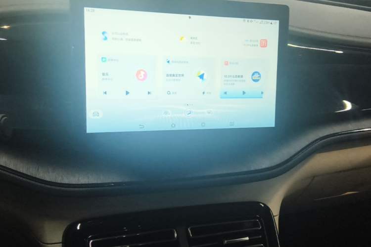 Used BYD Qin PLUS 2024 HONOR Edition DM-i 55KM Leading Model Audio And AC Panel