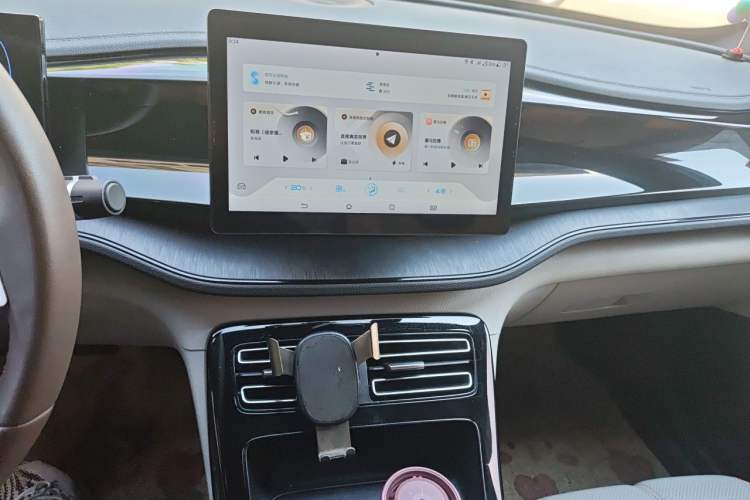 Used BYD Qin PLUS 2024 HONOR Edition DM-i 55KM Leading Model Audio And AC Panel