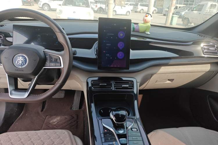 Used BYD Qin PLUS 2024 HONOR Edition DM-i 55KM Leading Model Audio And AC Panel