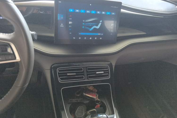 Used BYD Qin PLUS 2024 HONOR Edition DM-i 120KM Leading Model Audio And AC Panel