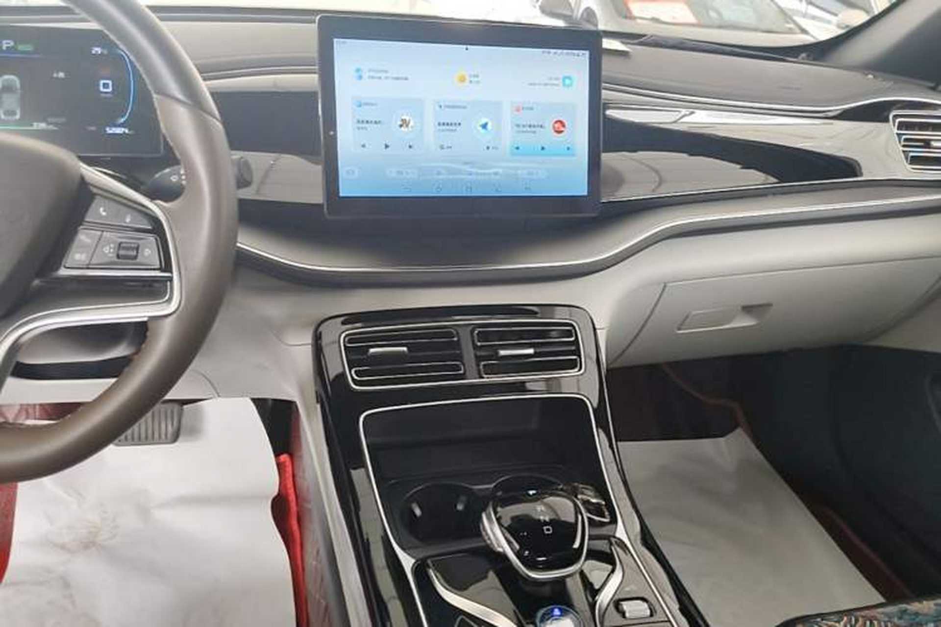 Used BYD Qin PLUS 2024 Honor Edition EV 420KM Leading Model Audio And AC Panel