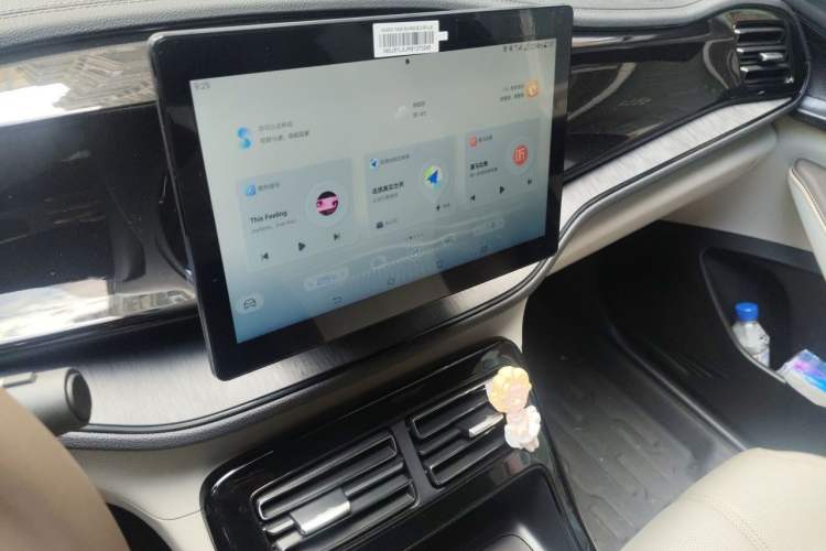Used BYD Qin PLUS 2024 HONOR Edition DM-i 55KM Leading Model Audio And AC Panel