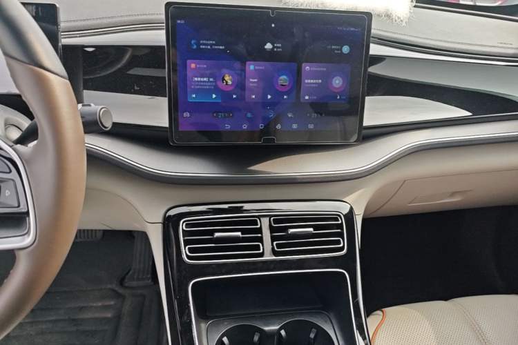 Used BYD Qin PLUS 2024 Honor Edition EV 420KM Beyond Model Audio And AC Panel