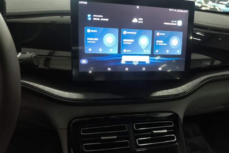 Used BYD Qin PLUS 2024 HONOR Edition DM-i 55KM Leading Model Audio And AC Panel