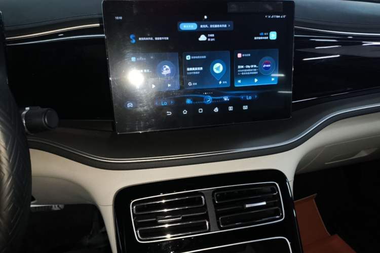 Used BYD Qin PLUS 2024 HONOR Edition DM-i 120KM Leading Model Audio And AC Panel
