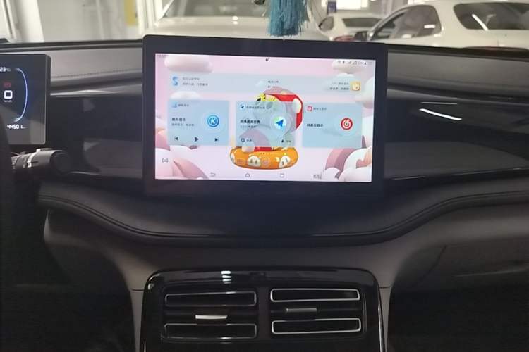 Used BYD Qin PLUS 2024 HONOR Edition DM-i 55KM Leading Model Audio And AC Panel