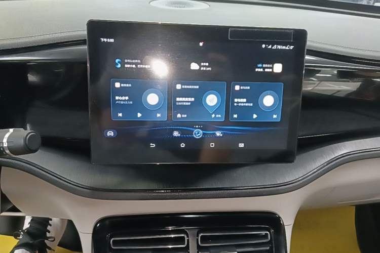 Used BYD Qin PLUS 2024 HONOR Edition DM-i 55KM Leading Model Audio And AC Panel