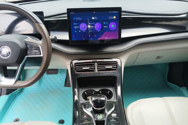 Used BYD Qin PLUS 2024 HONOR Edition DM-i 55KM Leading Model Audio And AC Panel