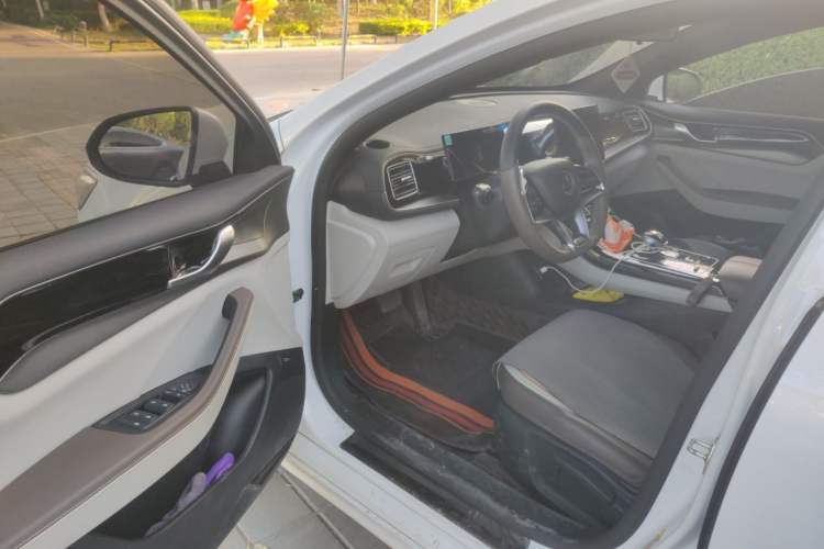 Used BYD Qin PLUS 2024 Honor Edition EV 420KM Leading Model Driver Seat