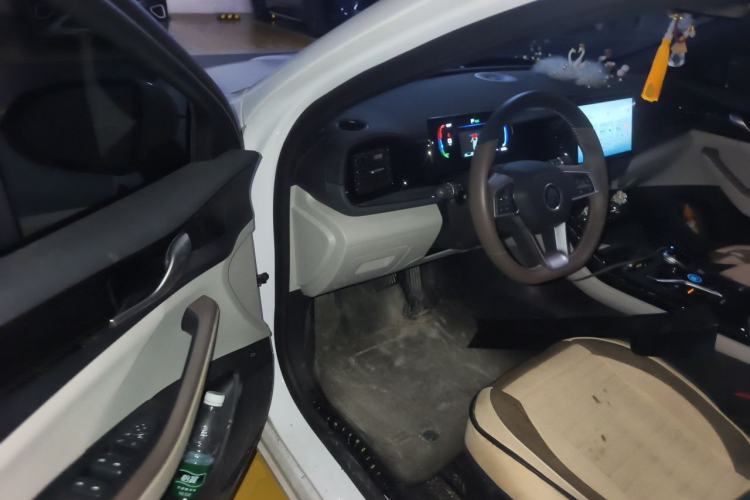Used BYD Qin PLUS 2024 HONOR Edition DM-i 55KM Leading Model Driver Seat