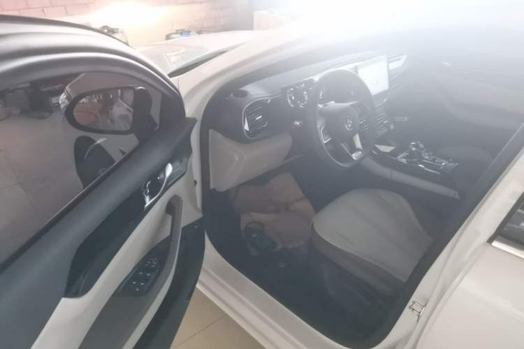 Used BYD Qin PLUS 2024 HONOR Edition DM-i 55KM Leading Model Driver Seat