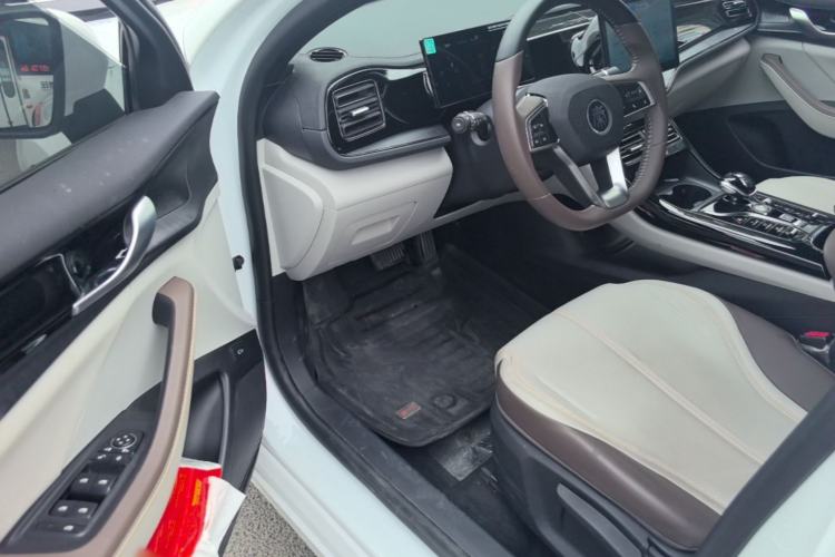 Used BYD Qin PLUS 2024 HONOR Edition DM-i 55KM Leading Model Driver Seat