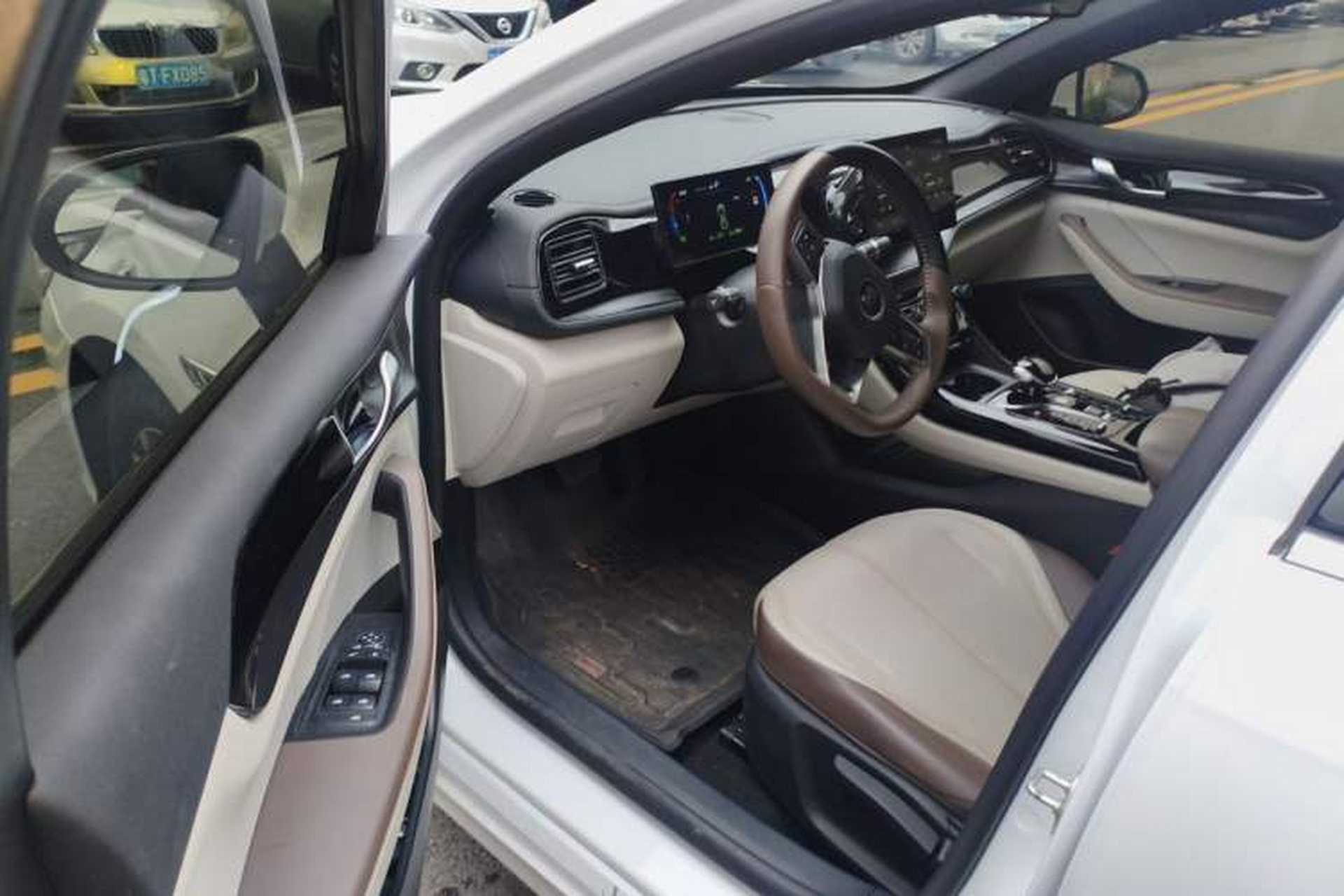 Used BYD Qin PLUS 2024 HONOR Edition DM-i 55KM Leading Model Driver Seat