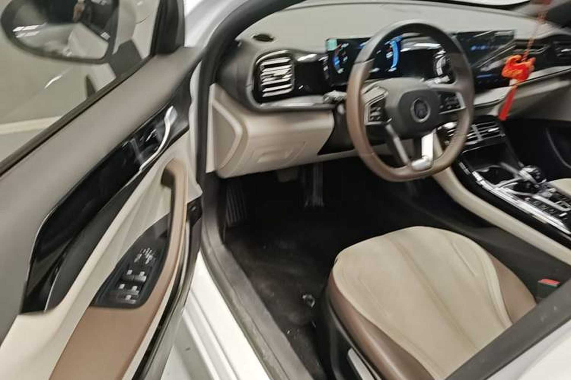 Used BYD Qin PLUS 2024 HONOR Edition DM-i 55KM Leading Model Driver Seat