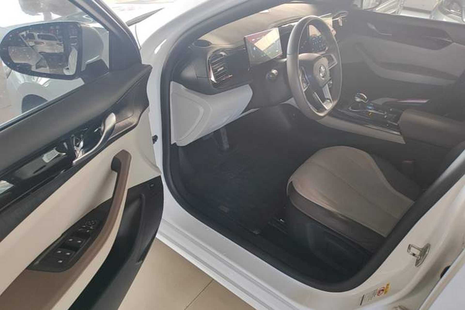 Used BYD Qin PLUS 2024 HONOR Edition DM-i 55KM Leading Model Driver Seat