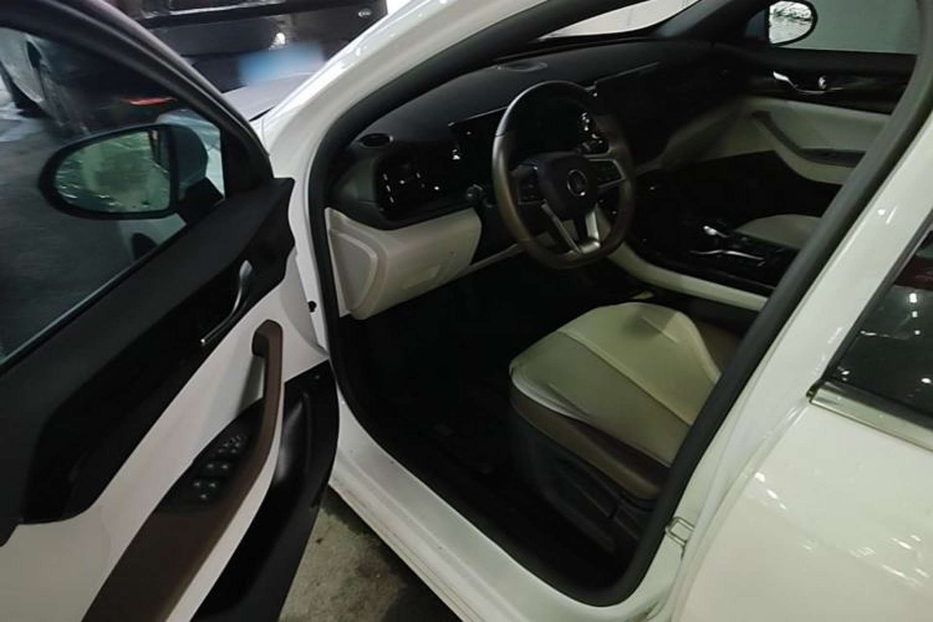 Used BYD Qin PLUS 2024 HONOR Edition DM-i 55KM Leading Model Driver Seat