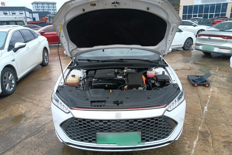 Used BYD Qin PLUS 2024 HONOR Edition DM-i 55KM Leading Model Engine Bay