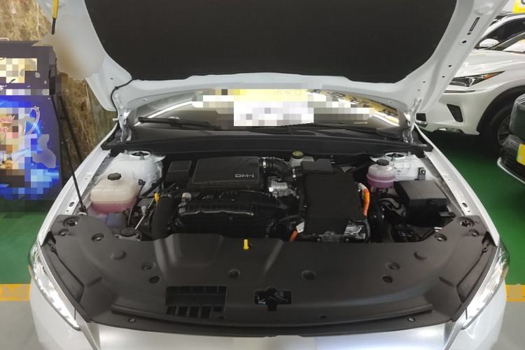 Used BYD Qin PLUS 2024 HONOR Edition DM-i 55KM Leading Model Engine Bay