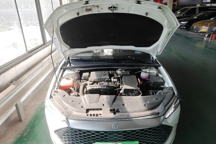 Used BYD Qin PLUS 2024 HONOR Edition DM-i 55KM Leading Model Engine Bay