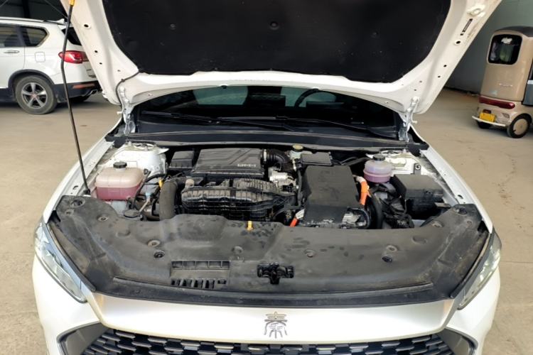 Used BYD Qin PLUS 2024 HONOR Edition DM-i 55KM Leading Model Engine Bay