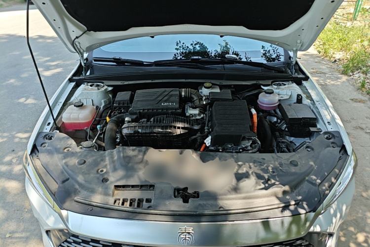 Used BYD Qin PLUS 2024 HONOR Edition DM-i 55KM Leading Model Engine Bay