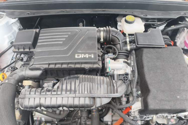 Used BYD Qin PLUS 2024 HONOR Edition DM-i 55KM Leading Model Engine Bay