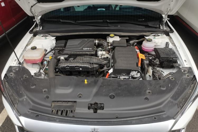 Used BYD Qin PLUS 2024 HONOR Edition DM-i 55KM Leading Model Engine Bay