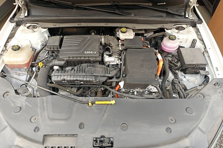 Used BYD Qin PLUS 2024 HONOR Edition DM-i 55KM Leading Model Engine Bay