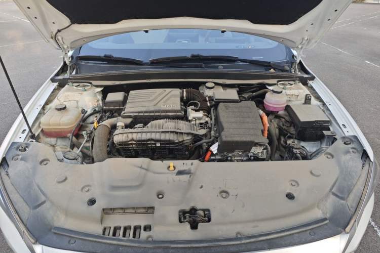 Used BYD Qin PLUS 2024 HONOR Edition DM-i 55KM Leading Model Engine Bay