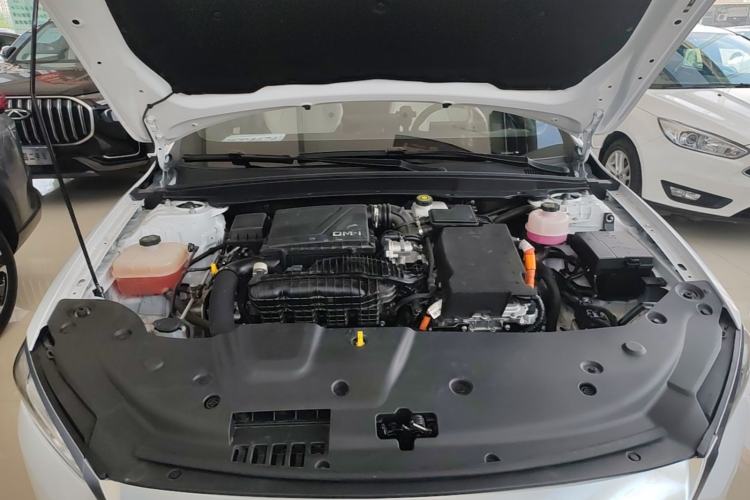 Used BYD Qin PLUS 2024 HONOR Edition DM-i 55KM Leading Model Engine Bay
