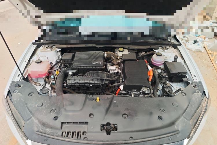 Used BYD Qin PLUS 2024 HONOR Edition DM-i 55KM Leading Model Engine Bay