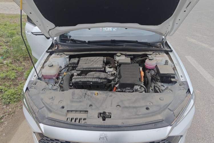 Used BYD Qin PLUS 2024 HONOR Edition DM-i 55KM Beyond Model Engine Bay