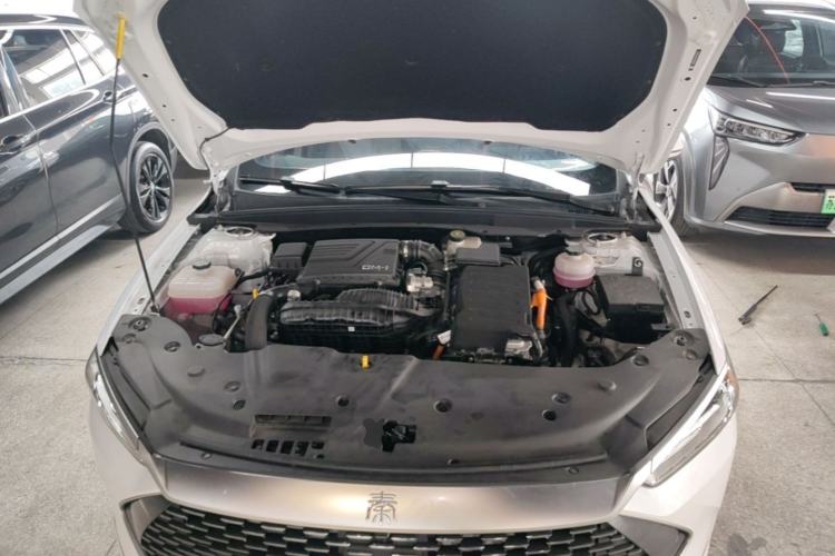 Used BYD Qin PLUS 2024 HONOR Edition DM-i 55KM Leading Model Engine Bay