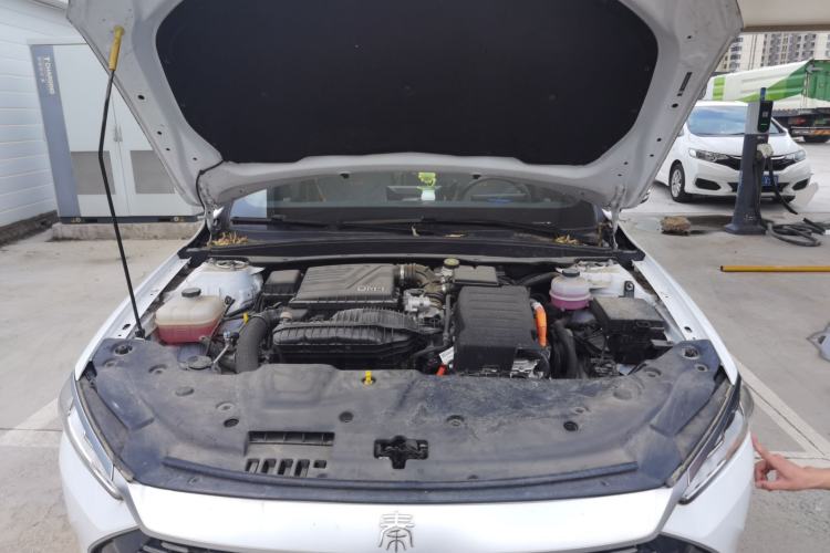 Used BYD Qin PLUS 2024 HONOR Edition DM-i 55KM Leading Model Engine Bay