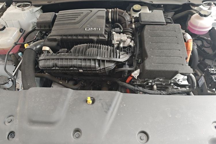 Used BYD Qin PLUS 2024 HONOR Edition DM-i 55KM Leading Model Engine Bay