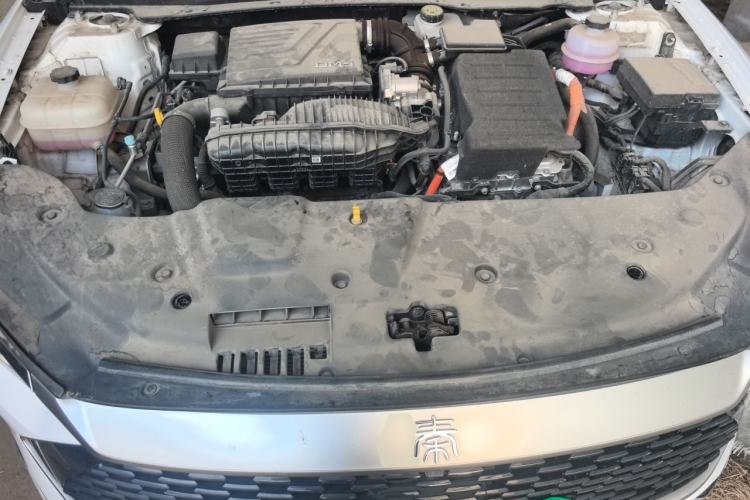 Used BYD Qin PLUS 2024 HONOR Edition DM-i 120KM Leading Model Engine Bay