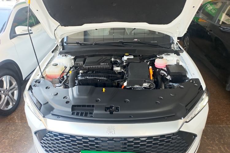 Used BYD Qin PLUS 2024 HONOR Edition DM-i 120KM Leading Model Engine Bay